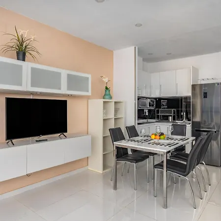 Apartament Premium Beachfront In La Carihuela 4 *