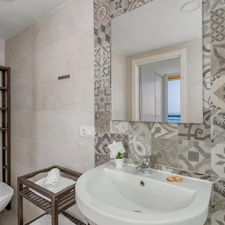 Premium Beachfront In La Carihuela 4 Apartament